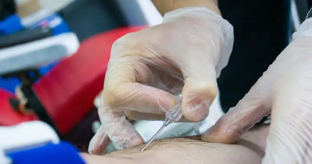 Skutki uboczne oddania krwi: co warto wiedzieć przed dawcą?