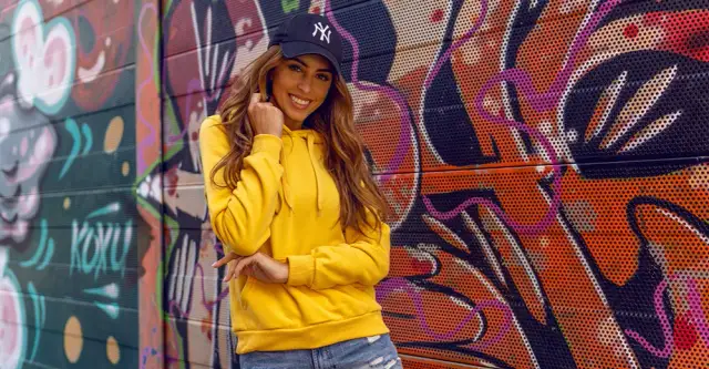 Relaxed fit co to znaczy bluza - komfort i styl w jednym