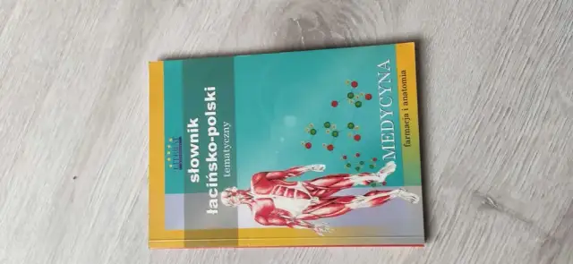 Mały słownik łacińsko-polski: Korpanty, online czy aplikacja?