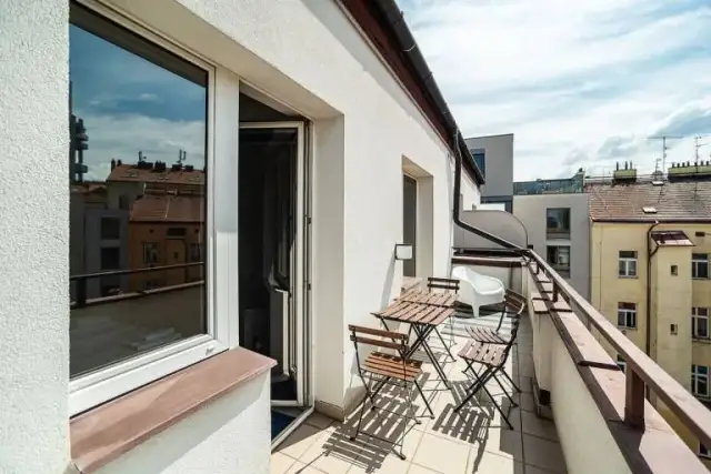 Praga: Ile kosztują noclegi? Planowanie budżetu i tanie opcje