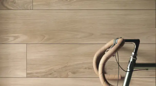 Płytki drewnopodobne: urok drewna, trwałość gresu. Wybierz świadomie!