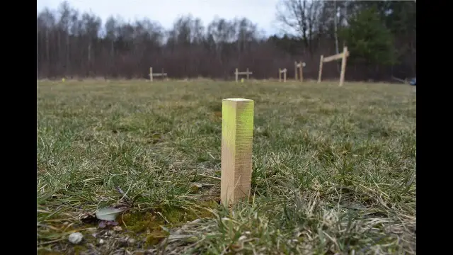 Tyczenie budynku przez geodetę: Twoja checklista bez błędów