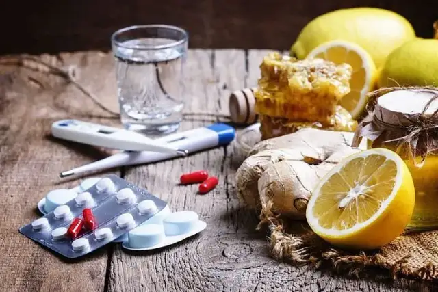 Co na ból gardła? Sprawdzone metody na szybką ulgę w domu i aptece