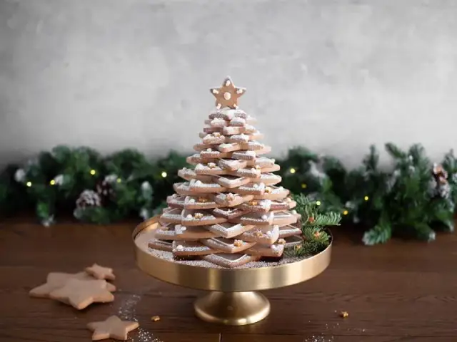 Jak zrobić ciastka korzenne - prosty przepis na świąteczne smakołyki