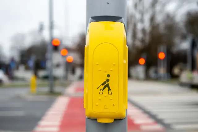 Sygnalizacja dla niesłyszących: Przełom w bezpieczeństwie w Polsce