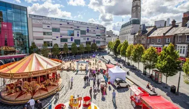 Najlepsze atrakcje w Luton, które musisz odwiedzić z rodziną