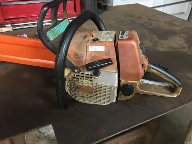 Jak sprawdzić rok produkcji pilarki Stihl i uniknąć problemów z serwisem