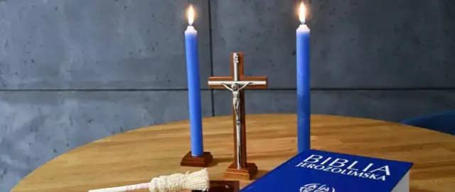 Jak przyjąć księdza podczas kolędy i uniknąć stresu w domu