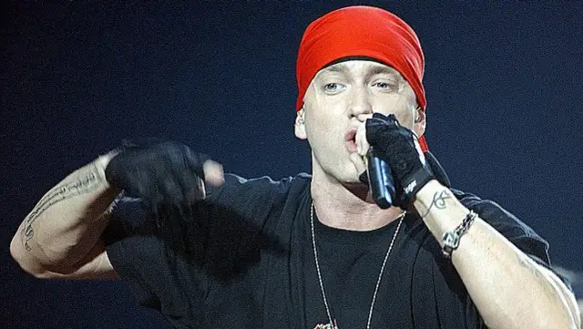 Ile ma lat Eminem? Zaskakująca prawda o wieku rapera