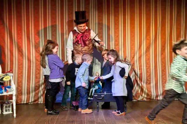 Teatr dla dzieci 4 lata Warszawa - najlepsze spektakle dla maluchów