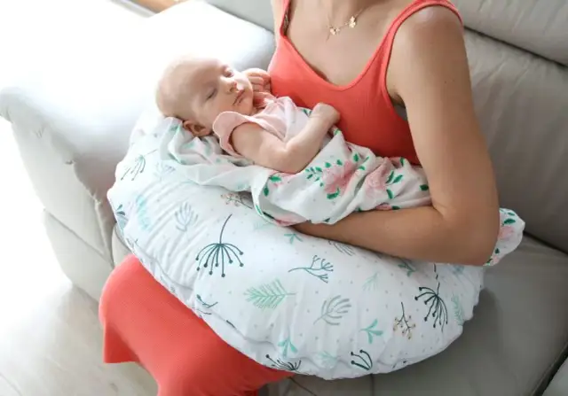 Jak używać poduszki do karmienia, aby uniknąć dyskomfortu i stresu