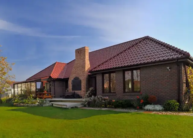 Ile waży dachówka Röben? Zaskakujące różnice między modelami!