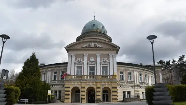 Lądek-Zdrój sanatoria: skuteczne leczenie i rehabilitacja w uzdrowisku