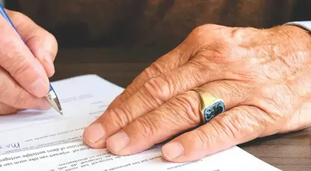 Jak zmienić testament notarialny? Uniknij pułapek i kosztów