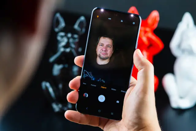 Jaki smartfon z dobrym aparatem - najlepsze modele do zdjęć wysokiej jakości