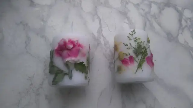 Jak zrobić świece z suszonymi kwiatami - proste kroki i porady