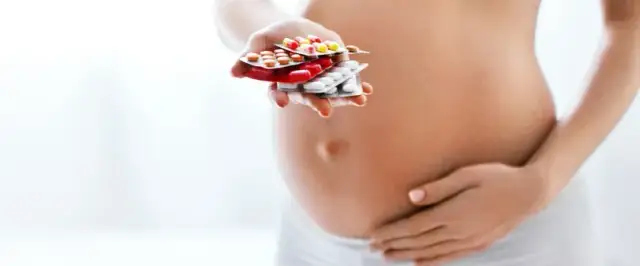 Bezpieczne leki na zgagę w ciąży - co warto wiedzieć, aby uniknąć bólu