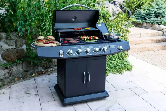 Tanie grille ogrodowe: Wybierz najlepsze modele i oszczędzaj na grillowaniu