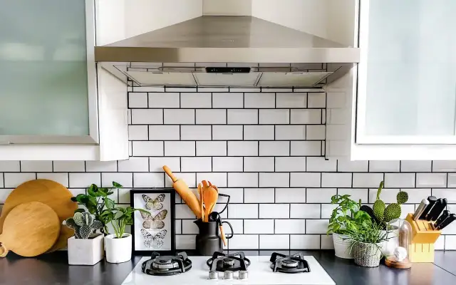 Klasa energetyczna E w okapie kuchennym - wpływ na rachunki i zużycie prądu