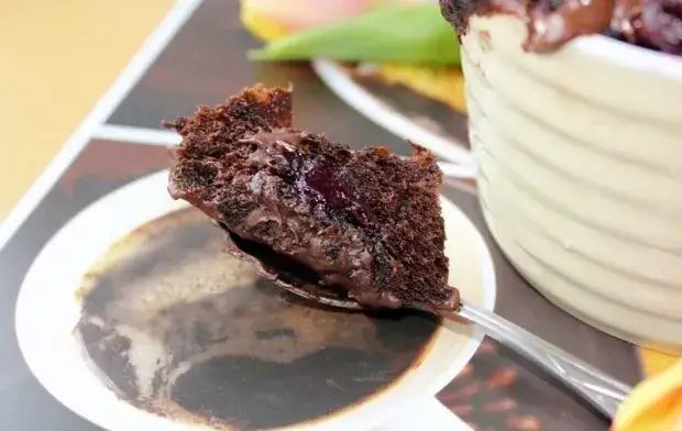 Jak zrobić babeczkę w mikrofali - szybki przepis na pyszne wypieki