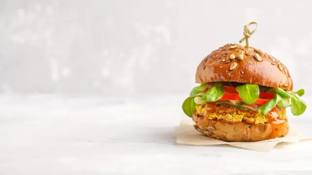 Burger végétarien : la recette secrète pour des galettes inratables