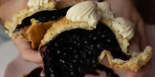 Kiedy kończy się sezon na jagody? Ostatnia szansa na zbiór w Polsce