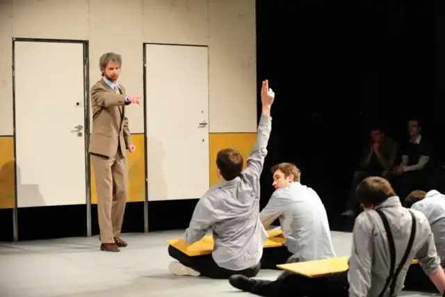 Ferdydurke spektakl – nie przegap emocjonującej adaptacji Gombrowicza