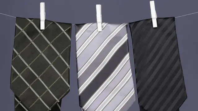 Jak prać krawat, aby uniknąć zniszczenia materiału i zachować jego wygląd