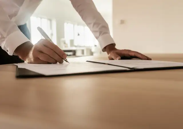 Kiedy złożyć wniosek o warunkowe umorzenie postępowania karnego?