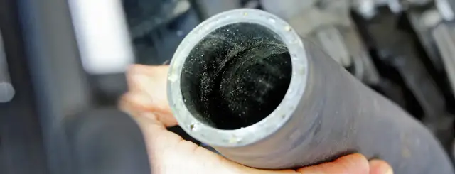 Płukanie chłodnicy: ocet czy profi? Uniknij błędów!