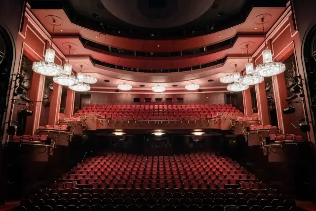 Teatr narodowy balet: historia, spektakle i wyjątkowe wydarzenia