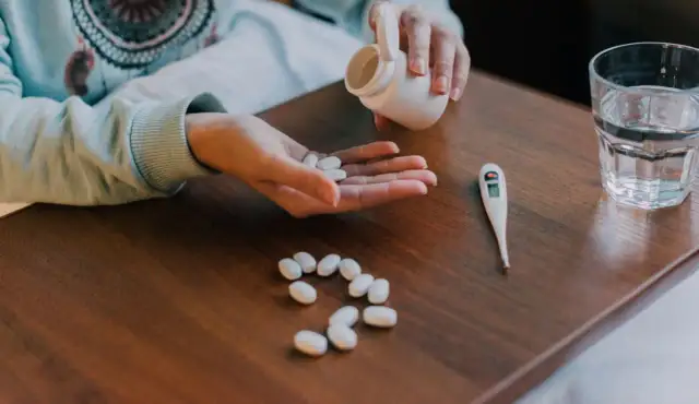 Lek amantadyna czy jest na receptę? Oto, co musisz wiedzieć