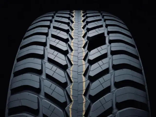 Bieżnikowanie opon: koszty, opłacalność i bezpieczeństwo wszystko, co musisz wiedzieć