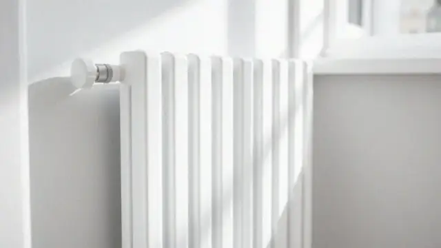 Ile wody w grzejniku płytowym? Sprawdź, co musisz wiedzieć!