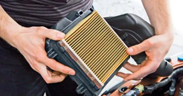 Wymiana filtra powietrza: Poradnik krok po kroku i koszty