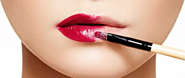 Jak dobrać czerwoną szminkę, by podkreślić swój typ urody?