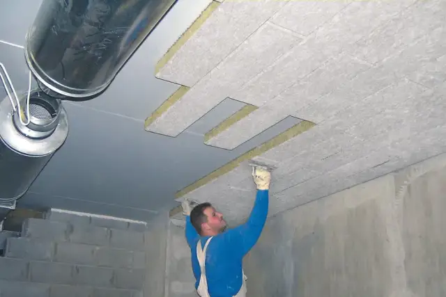 Jak ocieplić strop betonowy od spodu i uniknąć wysokich kosztów