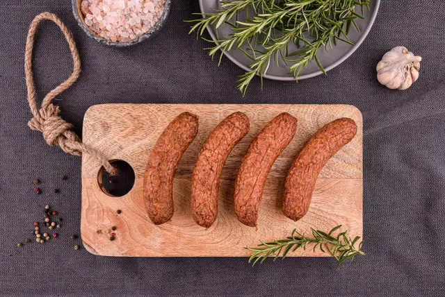 Kiełbasa z sarny: Sekrety smaku, przepisy i wartości odżywcze