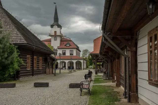 Miasteczko Galicyjskie Nowy Sącz: Planujesz wizytę? Sprawdź!