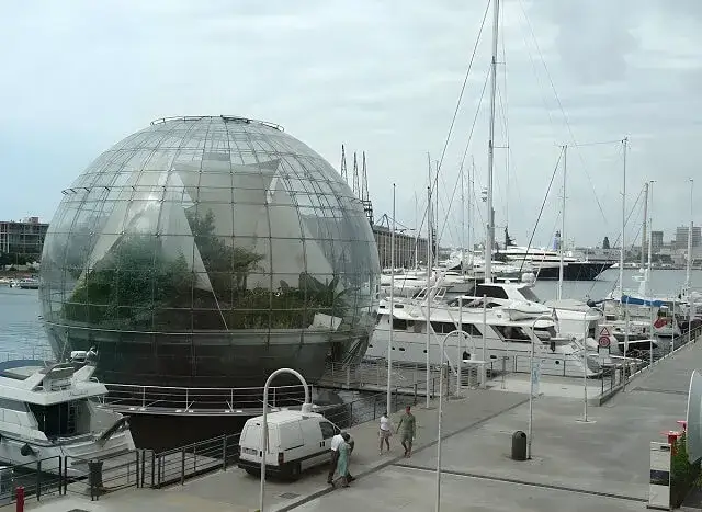 Oceanarium w Genui: Fascynujące zwierzęta i praktyczne porady dla odwiedzających