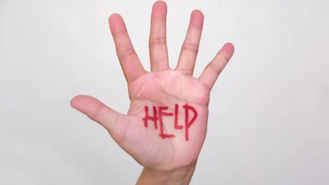 Jak pomóc ofierze syndromu sztokholmskiego? Praktyczny poradnik