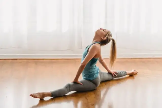 Ile czasu zajmuje nauka szpagatu? Odkryj realne oczekiwania