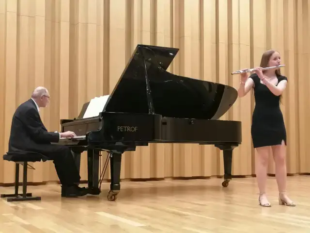 Wysokiej jakości podkład muzyczny choinko piękna jak las do występów