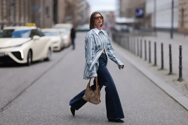 Jak nosić koszulę do jeansów, by zawsze wyglądać stylowo i modnie