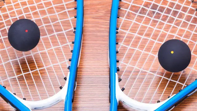 Jaka rakieta do squasha – wybierz idealny sprzęt dla siebie