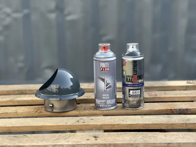 Farba do metalu na zewnątrz: Jak wybrać i nie żałować?