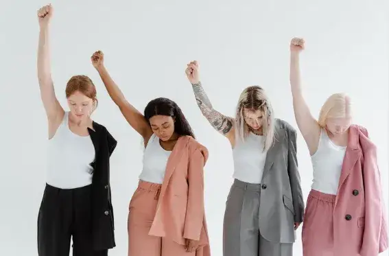 Zaburzenia tożsamości: objawy, diagnoza i skuteczne leczenie