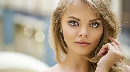 Jak podrywają kobiety - sekrety flirtu i sygnały zainteresowania