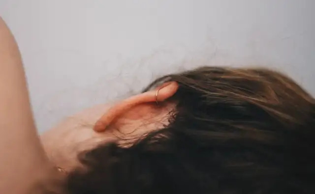 Pisk, buczenie w głowie? Odkryj przyczyny i znajdź pomoc!