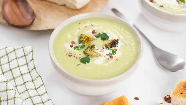 Soupes maison : Recettes faciles et astuces de chef pour se régaler